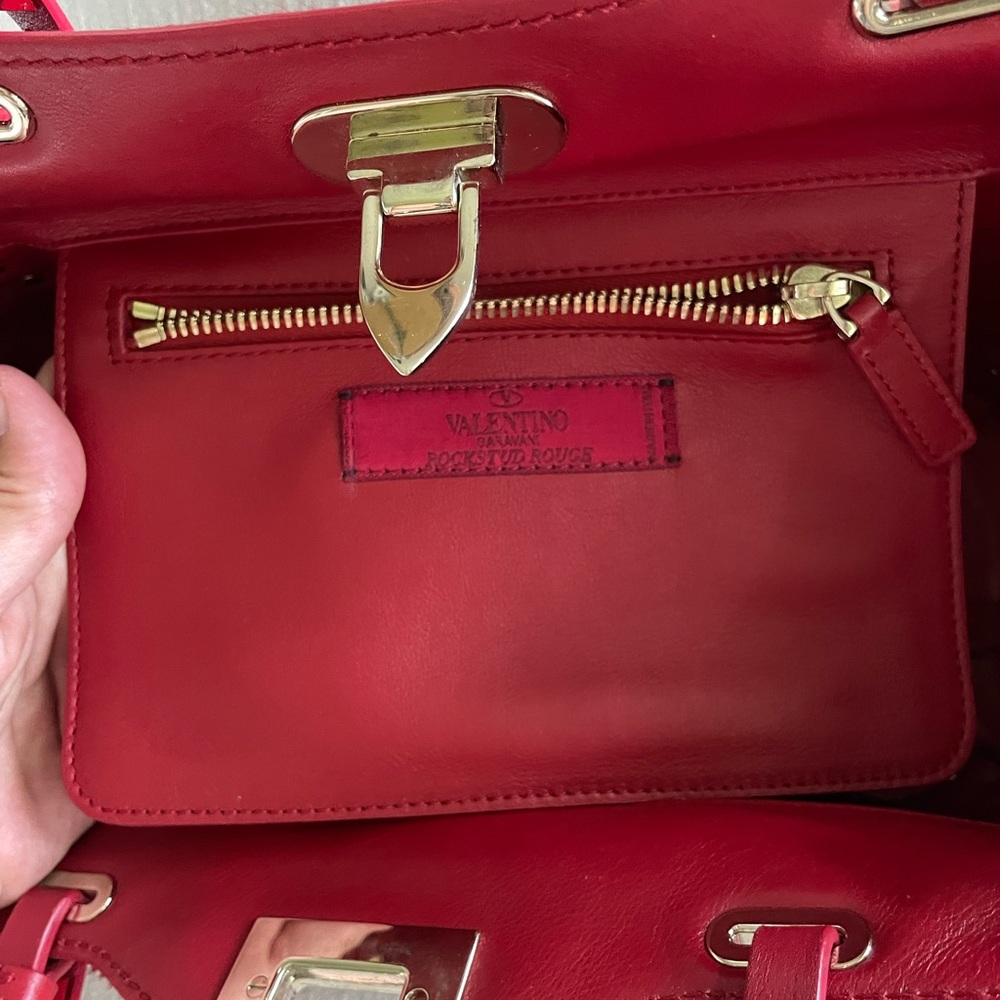 Valentino Garavani- Vitello Small Rockstud Double Handle Tote in red zebra print - Picture 10 of 11